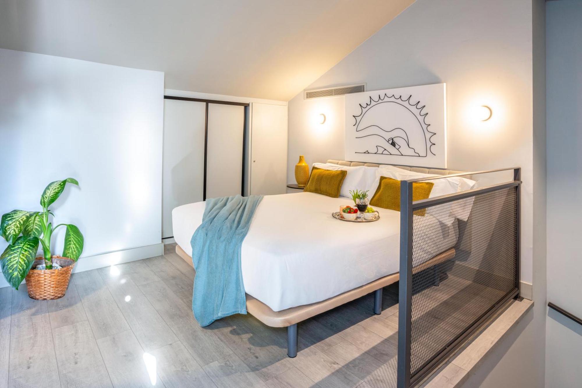 Coeo Parras Design Apartments Малага Номер фото