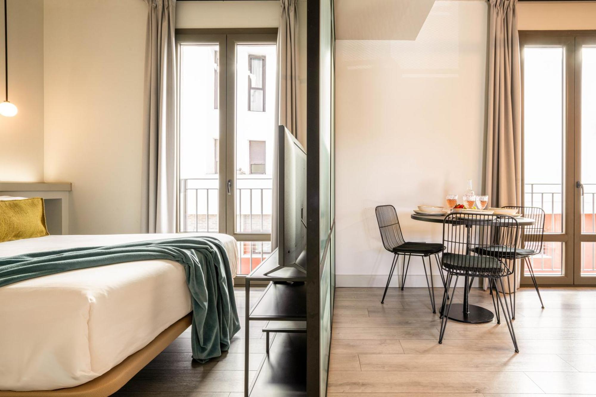 Coeo Parras Design Apartments Малага Номер фото